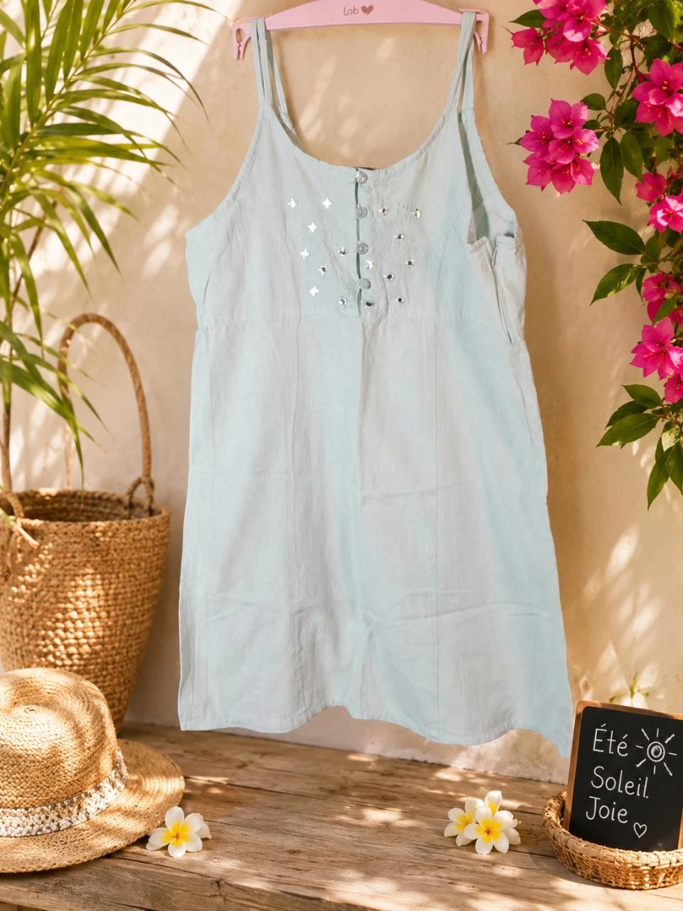 Robe âge 14 ans couleur vert D'eau marque KMG